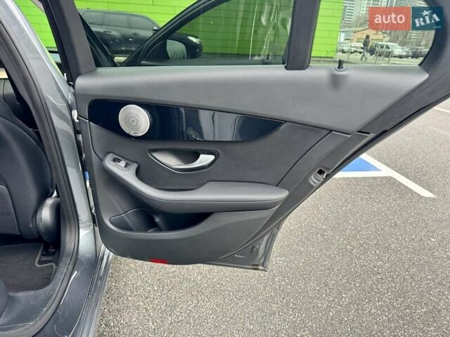 Сірий Мерседес Ц-Клас, об'ємом двигуна 1.99 л та пробігом 35 тис. км за 26900 $, фото 39 на Automoto.ua