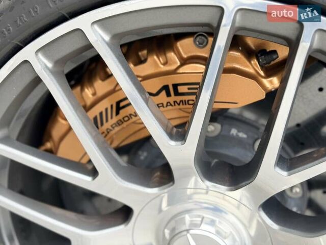 Серый Мерседес Ц-Класс, объемом двигателя 3.98 л и пробегом 57 тыс. км за 63500 $, фото 8 на Automoto.ua