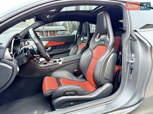 Серый Мерседес Ц-Класс, объемом двигателя 3.98 л и пробегом 57 тыс. км за 63500 $, фото 21 на Automoto.ua