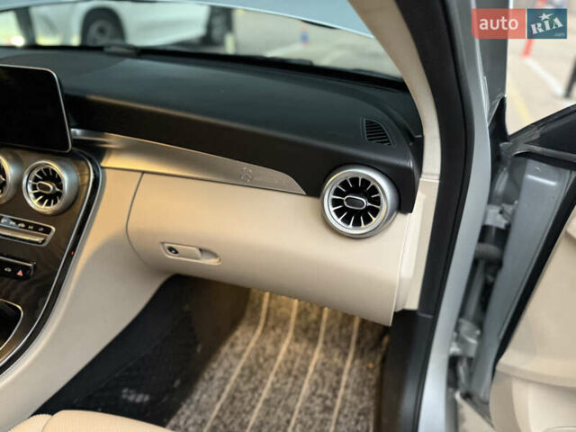 Сірий Мерседес Ц-Клас, об'ємом двигуна 1.95 л та пробігом 123 тис. км за 26950 $, фото 72 на Automoto.ua