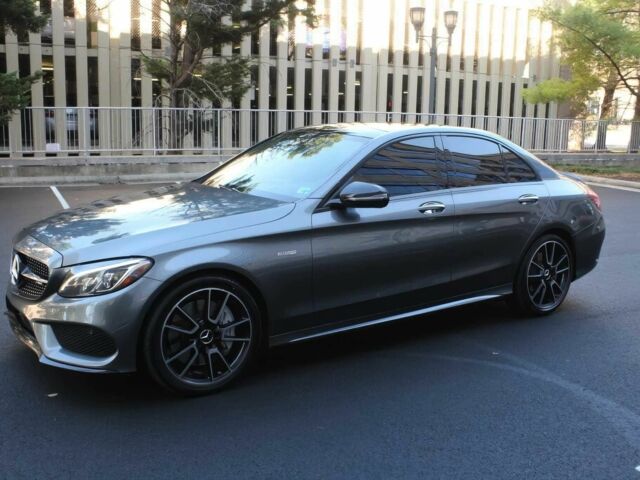 Серый Мерседес Ц-Класс, объемом двигателя 3 л и пробегом 40 тыс. км за 17500 $, фото 2 на Automoto.ua