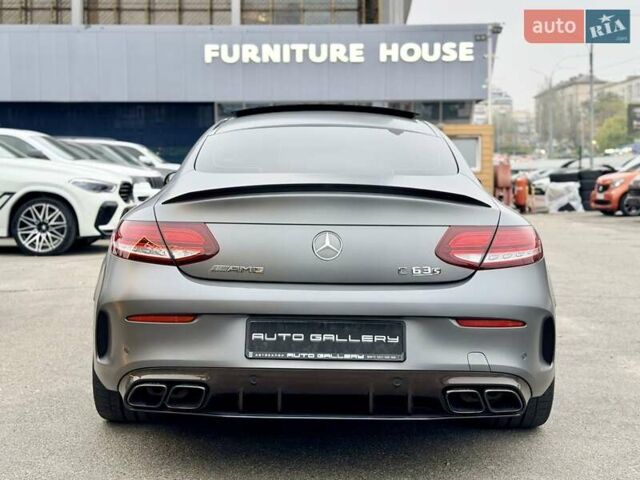 Серый Мерседес Ц-Класс, объемом двигателя 3.98 л и пробегом 57 тыс. км за 63500 $, фото 12 на Automoto.ua