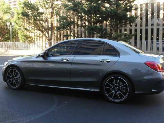 Серый Мерседес Ц-Класс, объемом двигателя 3 л и пробегом 40 тыс. км за 17500 $, фото 4 на Automoto.ua