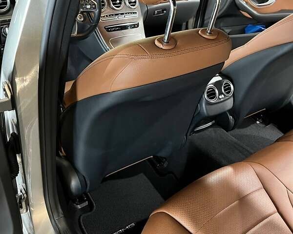 Серый Мерседес Ц-Класс, объемом двигателя 1.5 л и пробегом 108 тыс. км за 27000 $, фото 4 на Automoto.ua