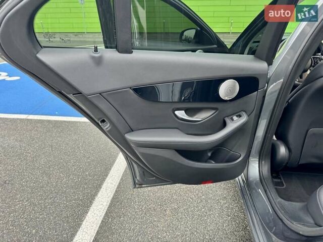 Сірий Мерседес Ц-Клас, об'ємом двигуна 1.99 л та пробігом 35 тис. км за 26900 $, фото 36 на Automoto.ua