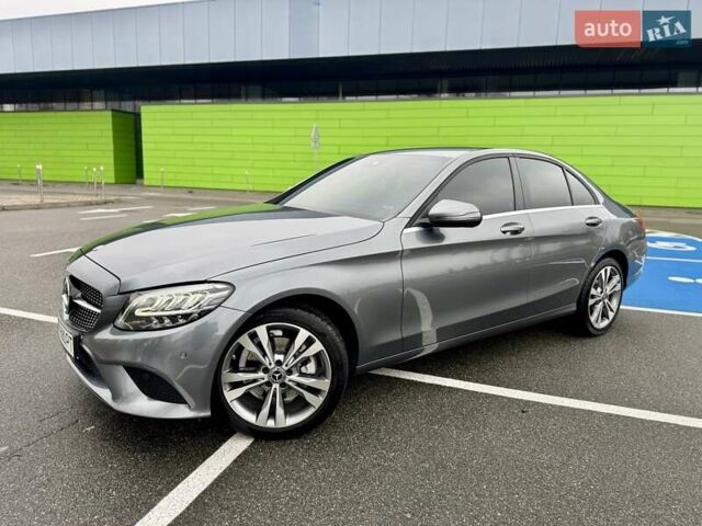 Сірий Мерседес Ц-Клас, об'ємом двигуна 1.99 л та пробігом 35 тис. км за 26900 $, фото 5 на Automoto.ua