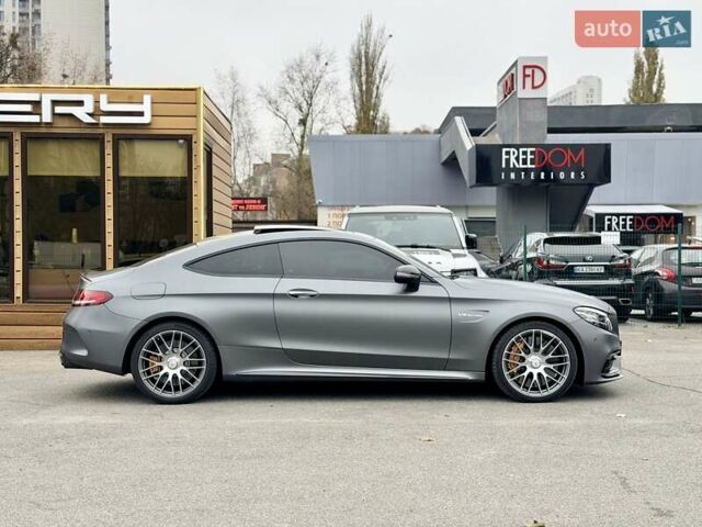 Серый Мерседес Ц-Класс, объемом двигателя 3.98 л и пробегом 57 тыс. км за 63500 $, фото 6 на Automoto.ua