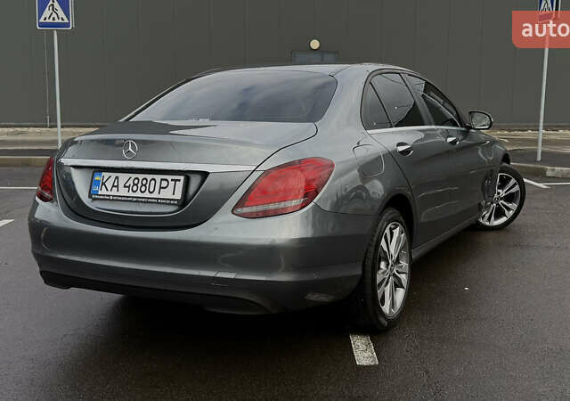 Сірий Мерседес Ц-Клас, об'ємом двигуна 1.99 л та пробігом 35 тис. км за 27500 $, фото 3 на Automoto.ua