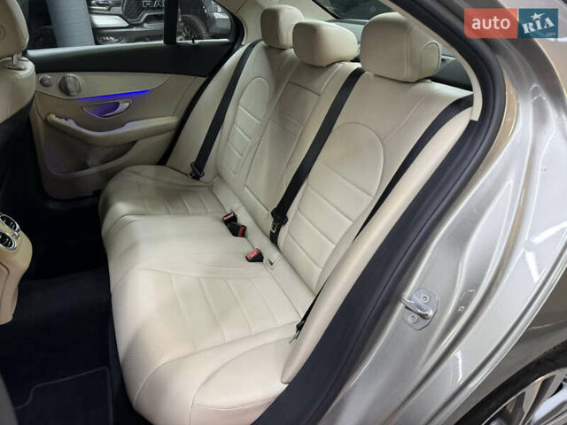 Серый Мерседес Ц-Класс, объемом двигателя 1.99 л и пробегом 60 тыс. км за 28900 $, фото 21 на Automoto.ua