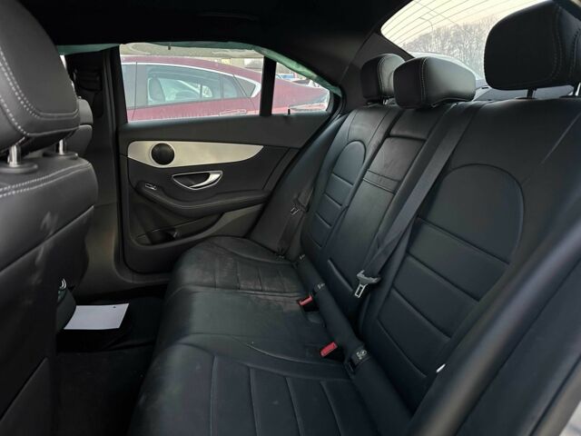 Серый Мерседес Ц-Класс, объемом двигателя 2 л и пробегом 118 тыс. км за 16726 $, фото 11 на Automoto.ua