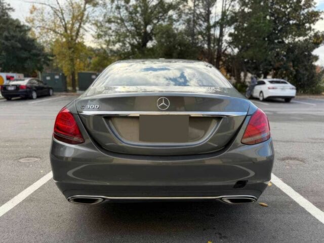 Серый Мерседес Ц-Класс, объемом двигателя 2 л и пробегом 30 тыс. км за 14300 $, фото 6 на Automoto.ua