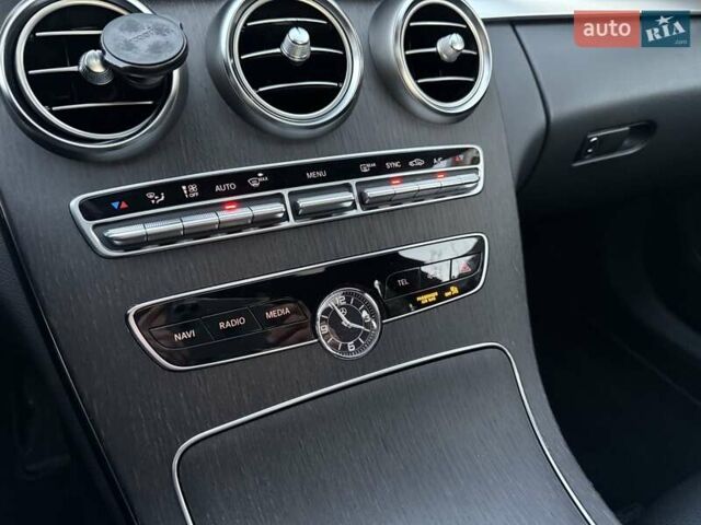 Серый Мерседес Ц-Класс, объемом двигателя 1.99 л и пробегом 37 тыс. км за 25500 $, фото 27 на Automoto.ua