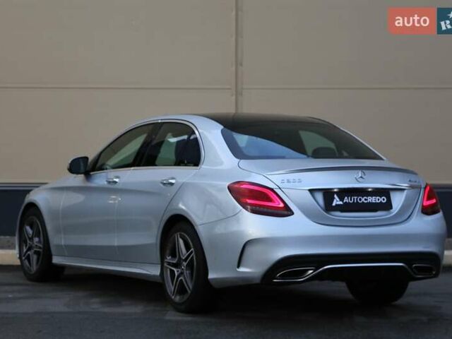 Серый Мерседес Ц-Класс, объемом двигателя 1.99 л и пробегом 94 тыс. км за 29900 $, фото 5 на Automoto.ua