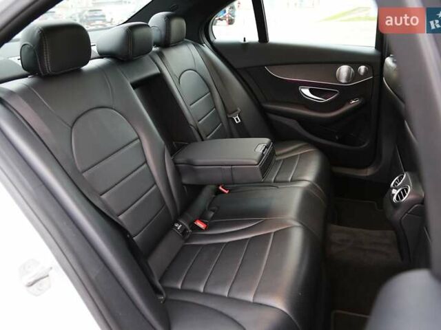 Серый Мерседес Ц-Класс, объемом двигателя 1.99 л и пробегом 94 тыс. км за 29900 $, фото 13 на Automoto.ua