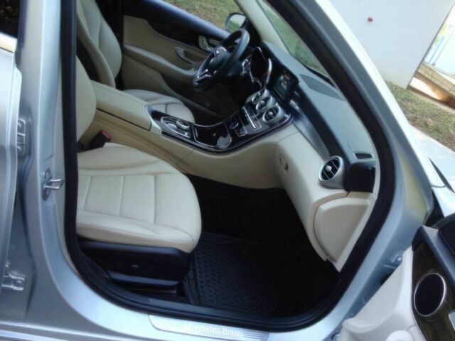 Серый Мерседес Ц-Класс, объемом двигателя 2 л и пробегом 35 тыс. км за 13000 $, фото 9 на Automoto.ua