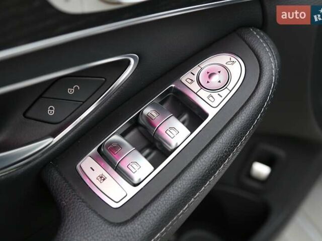 Серый Мерседес Ц-Класс, объемом двигателя 1.99 л и пробегом 94 тыс. км за 29900 $, фото 33 на Automoto.ua