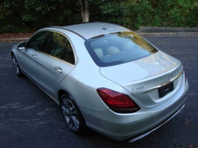 Серый Мерседес Ц-Класс, объемом двигателя 2 л и пробегом 35 тыс. км за 13000 $, фото 7 на Automoto.ua