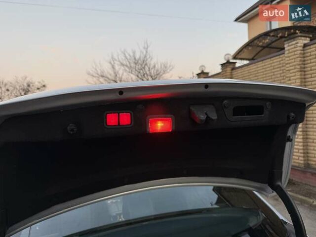 Серый Мерседес Ц-Класс, объемом двигателя 1.99 л и пробегом 37 тыс. км за 25500 $, фото 37 на Automoto.ua