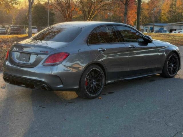 Серый Мерседес Ц-Класс, объемом двигателя 4 л и пробегом 32 тыс. км за 19900 $, фото 4 на Automoto.ua