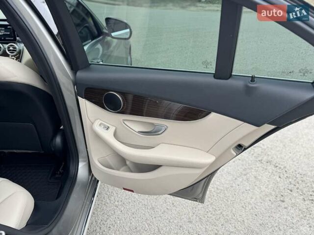 Серый Мерседес Ц-Класс, объемом двигателя 1.99 л и пробегом 97 тыс. км за 28300 $, фото 15 на Automoto.ua