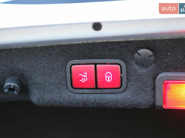 Серый Мерседес Ц-Класс, объемом двигателя 1.99 л и пробегом 94 тыс. км за 29900 $, фото 44 на Automoto.ua