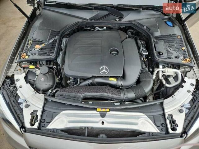 Сірий Мерседес Ц-Клас, об'ємом двигуна 1.99 л та пробігом 47 тис. км за 5000 $, фото 10 на Automoto.ua