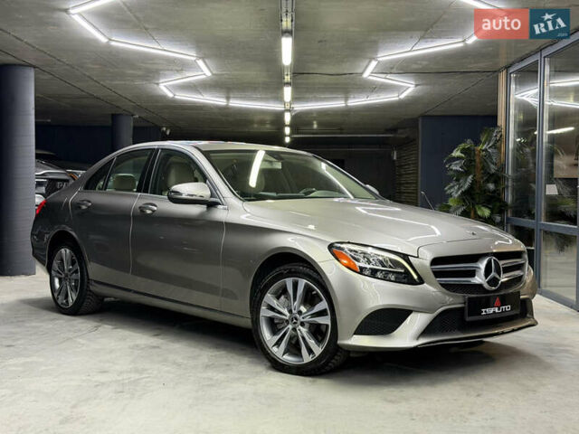 Серый Мерседес Ц-Класс, объемом двигателя 1.99 л и пробегом 60 тыс. км за 28900 $, фото 1 на Automoto.ua