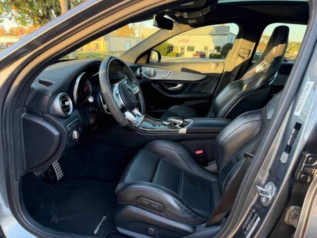 Серый Мерседес Ц-Класс, объемом двигателя 4 л и пробегом 32 тыс. км за 19900 $, фото 8 на Automoto.ua