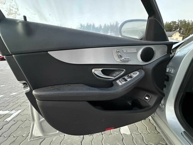 Серый Мерседес Ц-Класс, объемом двигателя 2 л и пробегом 118 тыс. км за 16726 $, фото 7 на Automoto.ua