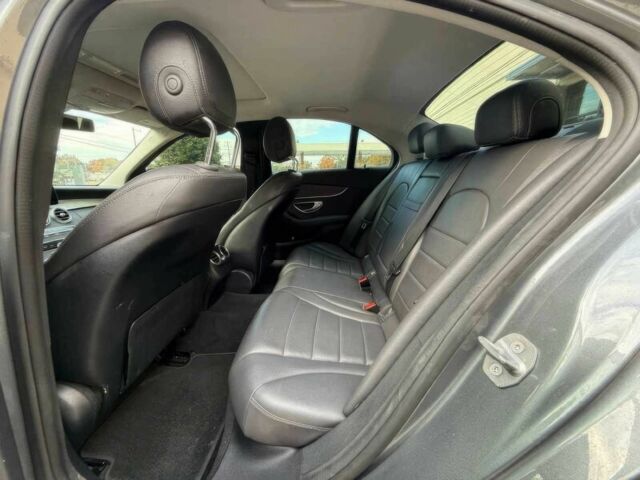 Серый Мерседес Ц-Класс, объемом двигателя 2 л и пробегом 30 тыс. км за 14300 $, фото 11 на Automoto.ua