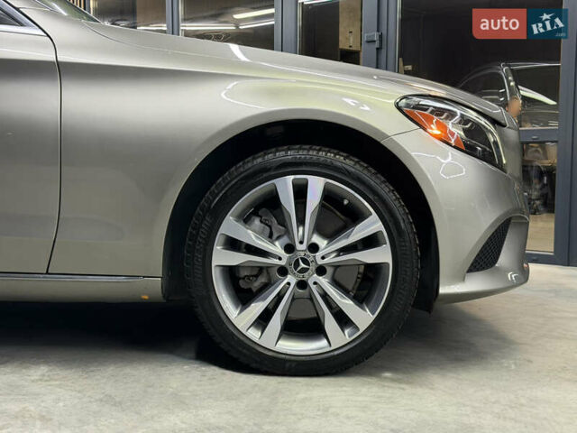 Серый Мерседес Ц-Класс, объемом двигателя 1.99 л и пробегом 60 тыс. км за 28900 $, фото 4 на Automoto.ua