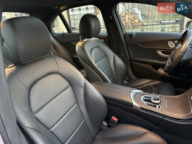 Серый Мерседес Ц-Класс, объемом двигателя 1.99 л и пробегом 37 тыс. км за 25500 $, фото 31 на Automoto.ua