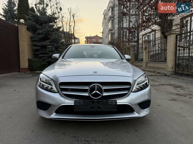 Серый Мерседес Ц-Класс, объемом двигателя 1.99 л и пробегом 37 тыс. км за 25500 $, фото 2 на Automoto.ua