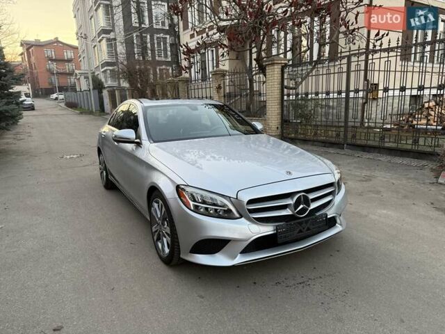 Серый Мерседес Ц-Класс, объемом двигателя 1.99 л и пробегом 37 тыс. км за 25500 $, фото 4 на Automoto.ua