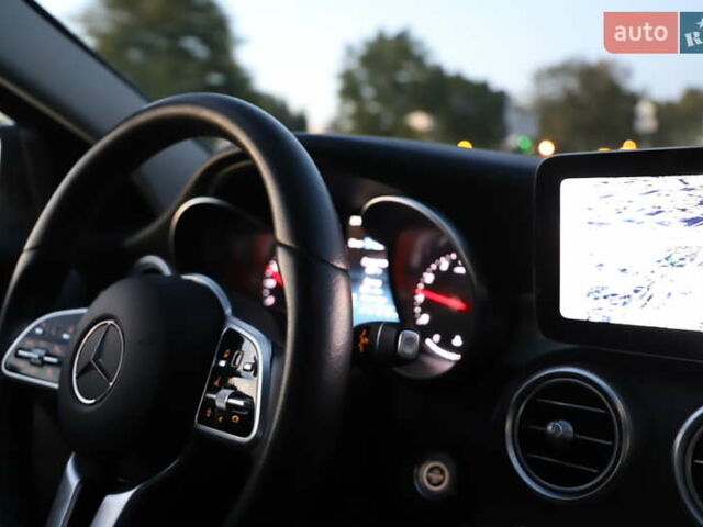Мерседес Ц-Класс 2019 в Киеве на Automoto.ua Серый Мерседес Ц-Класс, объемом двигателя 1.99 л и пробегом 77 тыс. км за 33000 $, фото 9 на Automoto.ua
