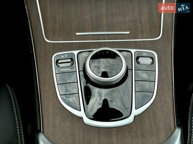 Мерседес Ц-Клас 2020 у Києві на Automoto.ua Сірий Мерседес Ц-Клас, об'ємом двигуна 2 л та пробігом 32 тис. км за 31500 $, фото 35 на Automoto.ua