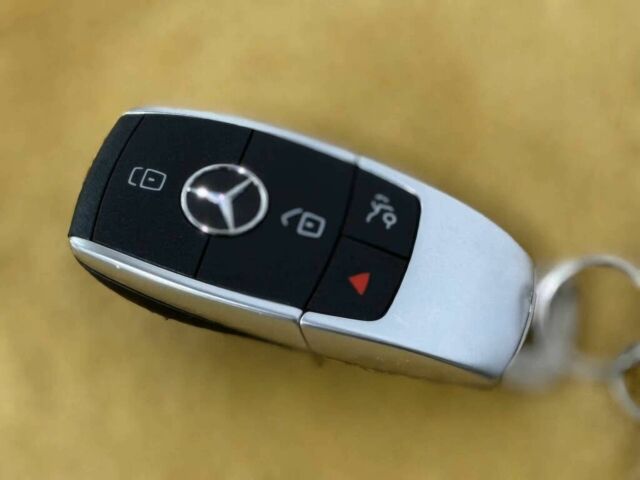 Серый Мерседес Ц-Класс, объемом двигателя 2 л и пробегом 50 тыс. км за 12000 $, фото 23 на Automoto.ua