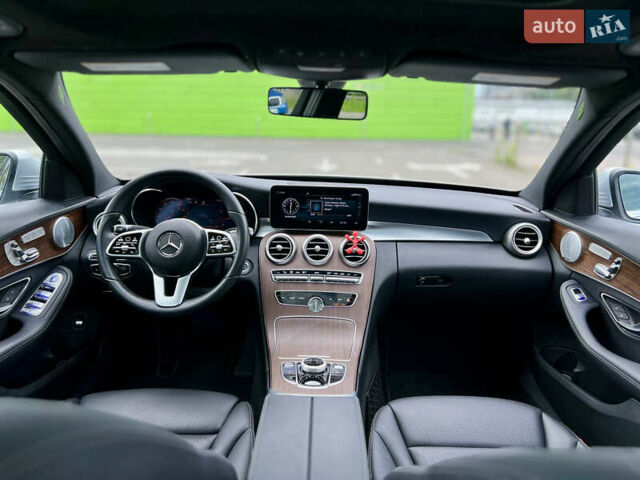 Мерседес Ц-Клас 2020 у Києві на Automoto.ua Сірий Мерседес Ц-Клас, об'ємом двигуна 2 л та пробігом 32 тис. км за 31500 $, фото 32 на Automoto.ua