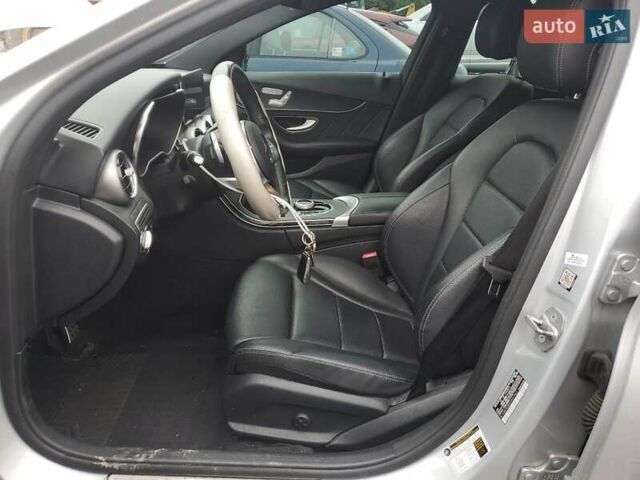 Сірий Мерседес Ц-Клас, об'ємом двигуна 1.99 л та пробігом 49 тис. км за 9500 $, фото 6 на Automoto.ua