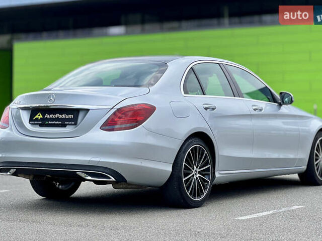 Мерседес Ц-Клас 2020 у Києві на Automoto.ua Сірий Мерседес Ц-Клас, об'ємом двигуна 2 л та пробігом 32 тис. км за 31500 $, фото 7 на Automoto.ua