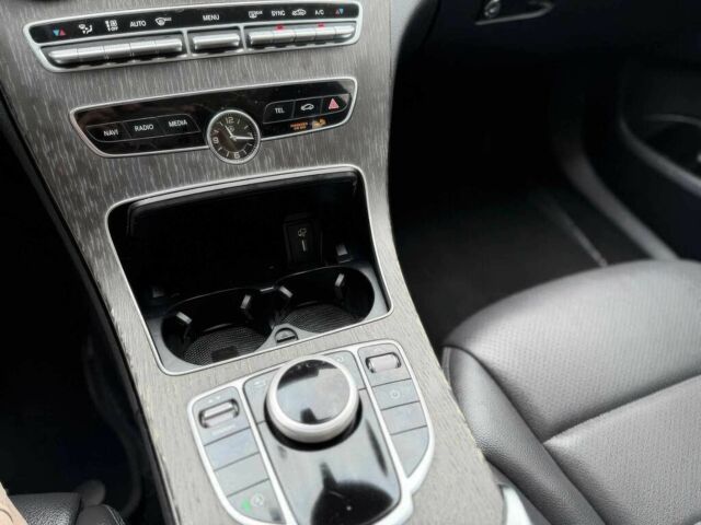 Серый Мерседес Ц-Класс, объемом двигателя 2 л и пробегом 50 тыс. км за 12000 $, фото 18 на Automoto.ua