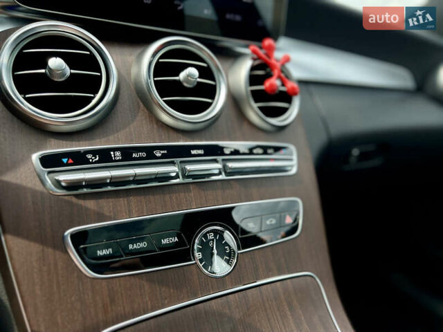 Мерседес Ц-Клас 2020 у Києві на Automoto.ua Сірий Мерседес Ц-Клас, об'ємом двигуна 2 л та пробігом 32 тис. км за 31500 $, фото 41 на Automoto.ua