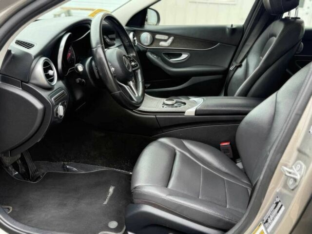 Серый Мерседес Ц-Класс, объемом двигателя 2 л и пробегом 50 тыс. км за 12000 $, фото 8 на Automoto.ua