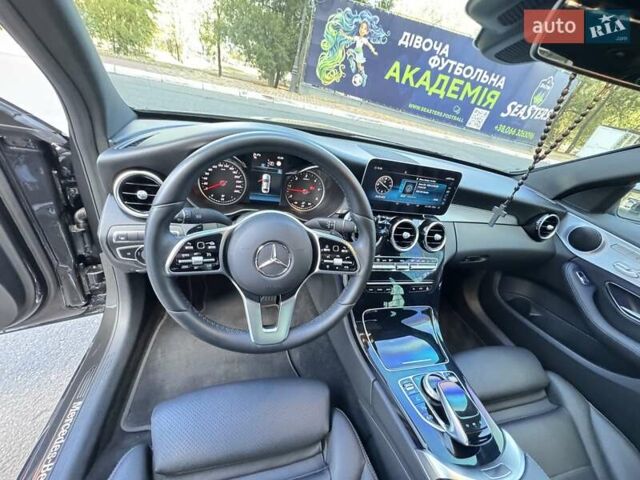 Серый Мерседес Ц-Класс, объемом двигателя 2 л и пробегом 53 тыс. км за 28950 $, фото 34 на Automoto.ua