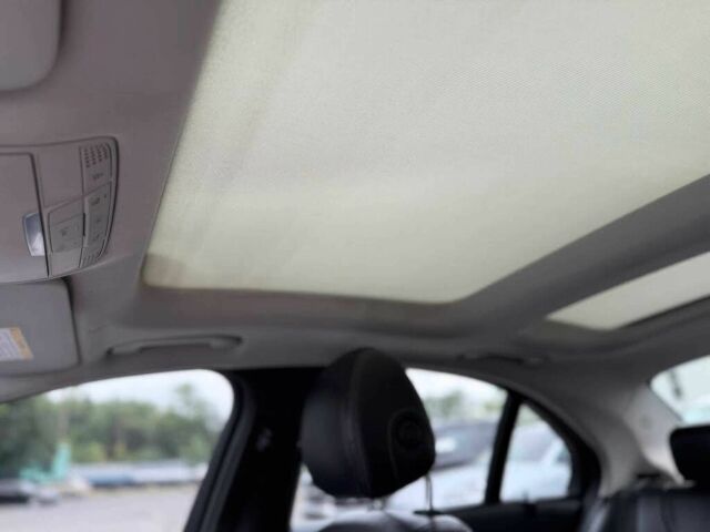 Серый Мерседес Ц-Класс, объемом двигателя 2 л и пробегом 50 тыс. км за 12000 $, фото 17 на Automoto.ua