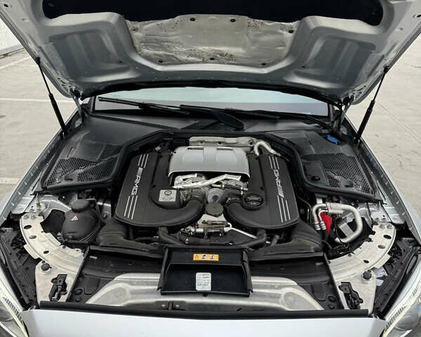 Серый Мерседес Ц-Класс, объемом двигателя 3.98 л и пробегом 56 тыс. км за 50000 $, фото 19 на Automoto.ua