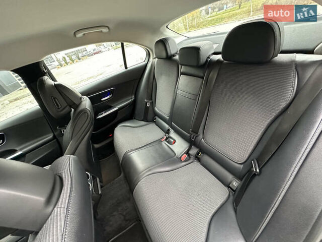 Серый Мерседес Ц-Класс, объемом двигателя 2 л и пробегом 170 тыс. км за 43900 $, фото 17 на Automoto.ua