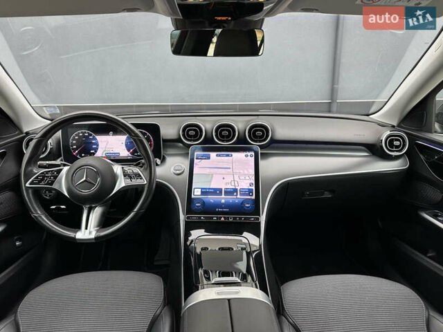 Серый Мерседес Ц-Класс, объемом двигателя 2 л и пробегом 170 тыс. км за 43900 $, фото 11 на Automoto.ua