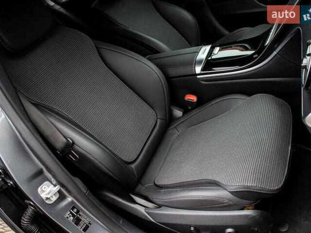 Сірий Мерседес Ц-Клас, об'ємом двигуна 1.99 л та пробігом 7 тис. км за 47600 $, фото 47 на Automoto.ua