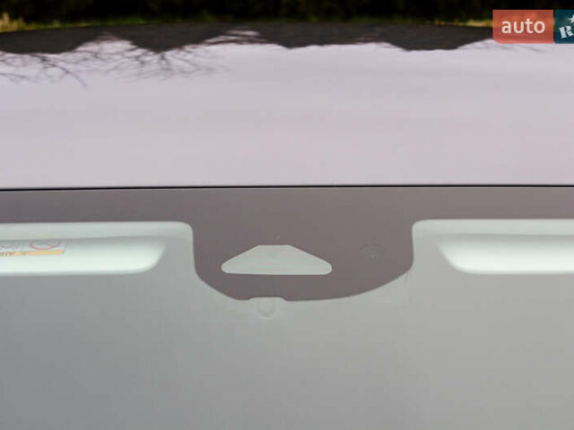 Сірий Мерседес Ц-Клас, об'ємом двигуна 1.99 л та пробігом 7 тис. км за 47600 $, фото 8 на Automoto.ua